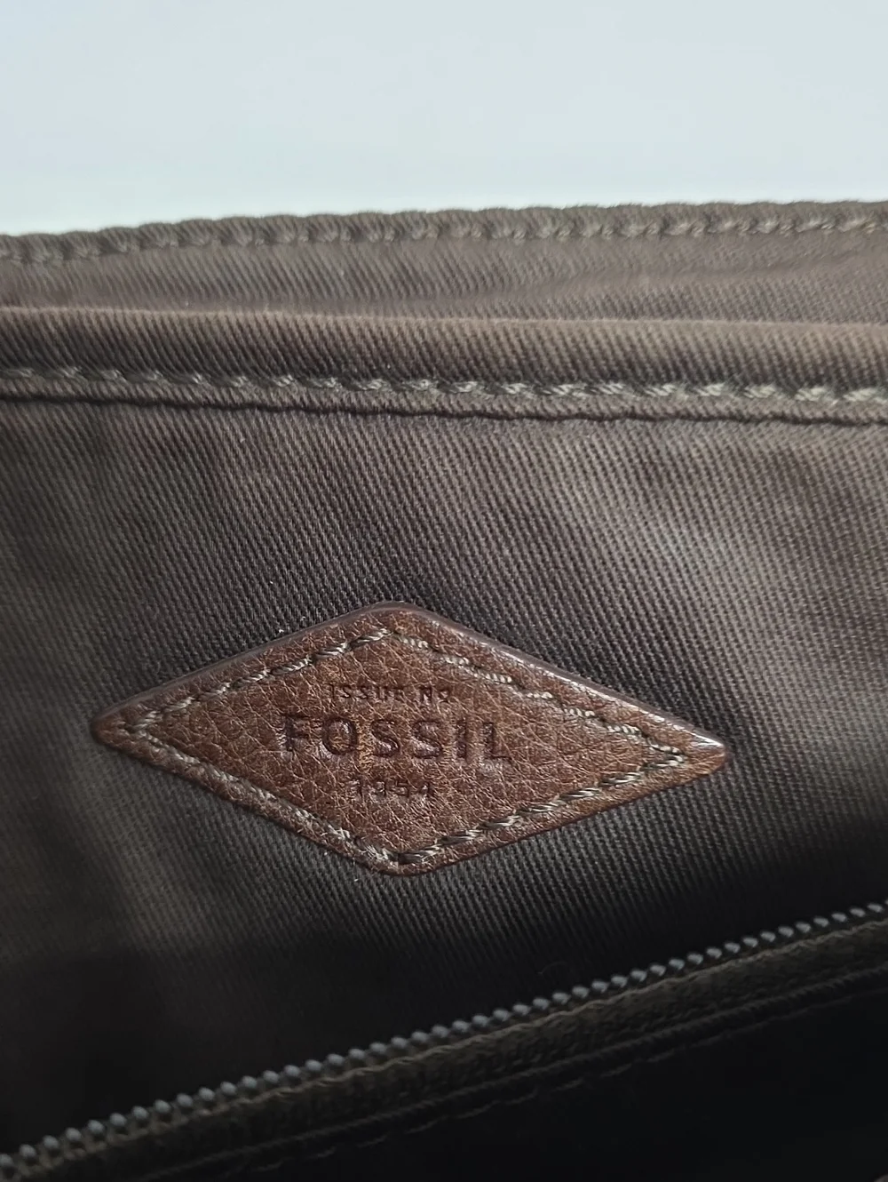 Fossil Brown Leather Messenger Crossbody Bag Distressed Vintage Style